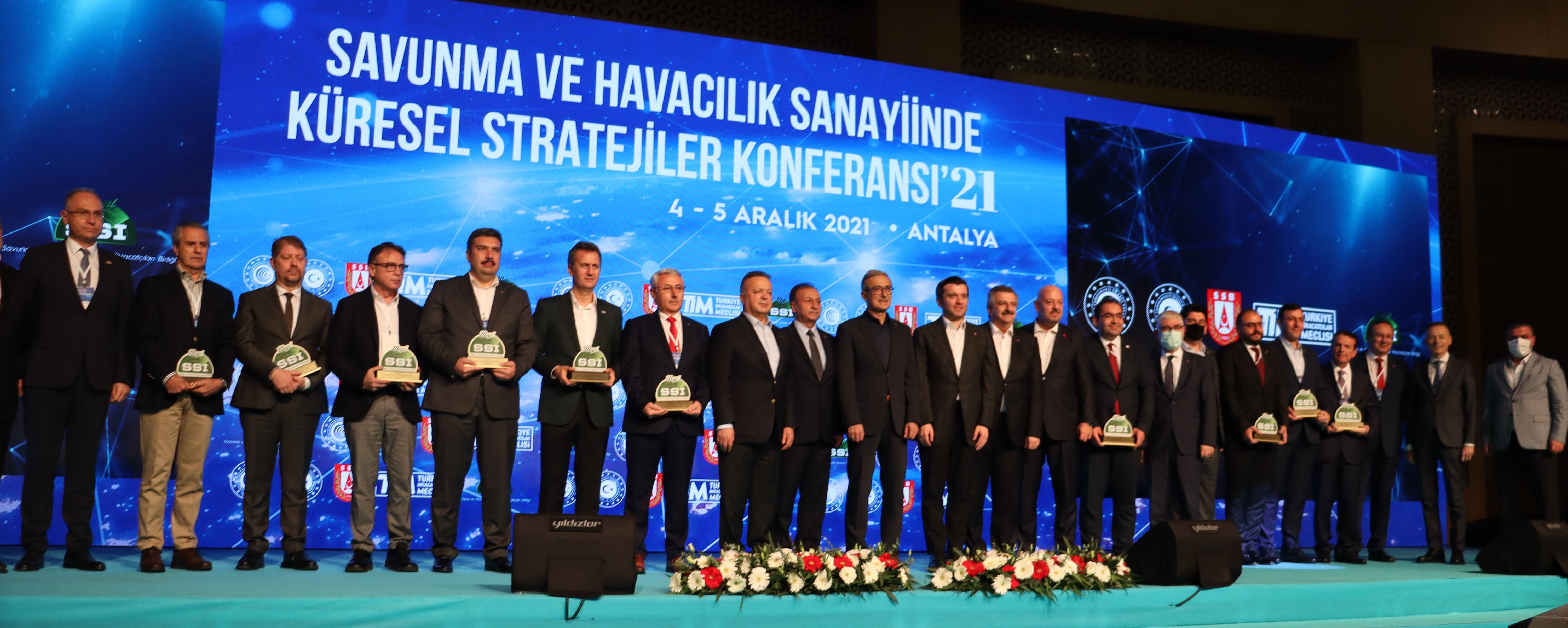 SSI Provided 10th-Year Awards to Companies