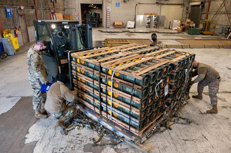 U.S. handed over Javelin missiles and M141 Bunker Defeat Munition to Ukraine