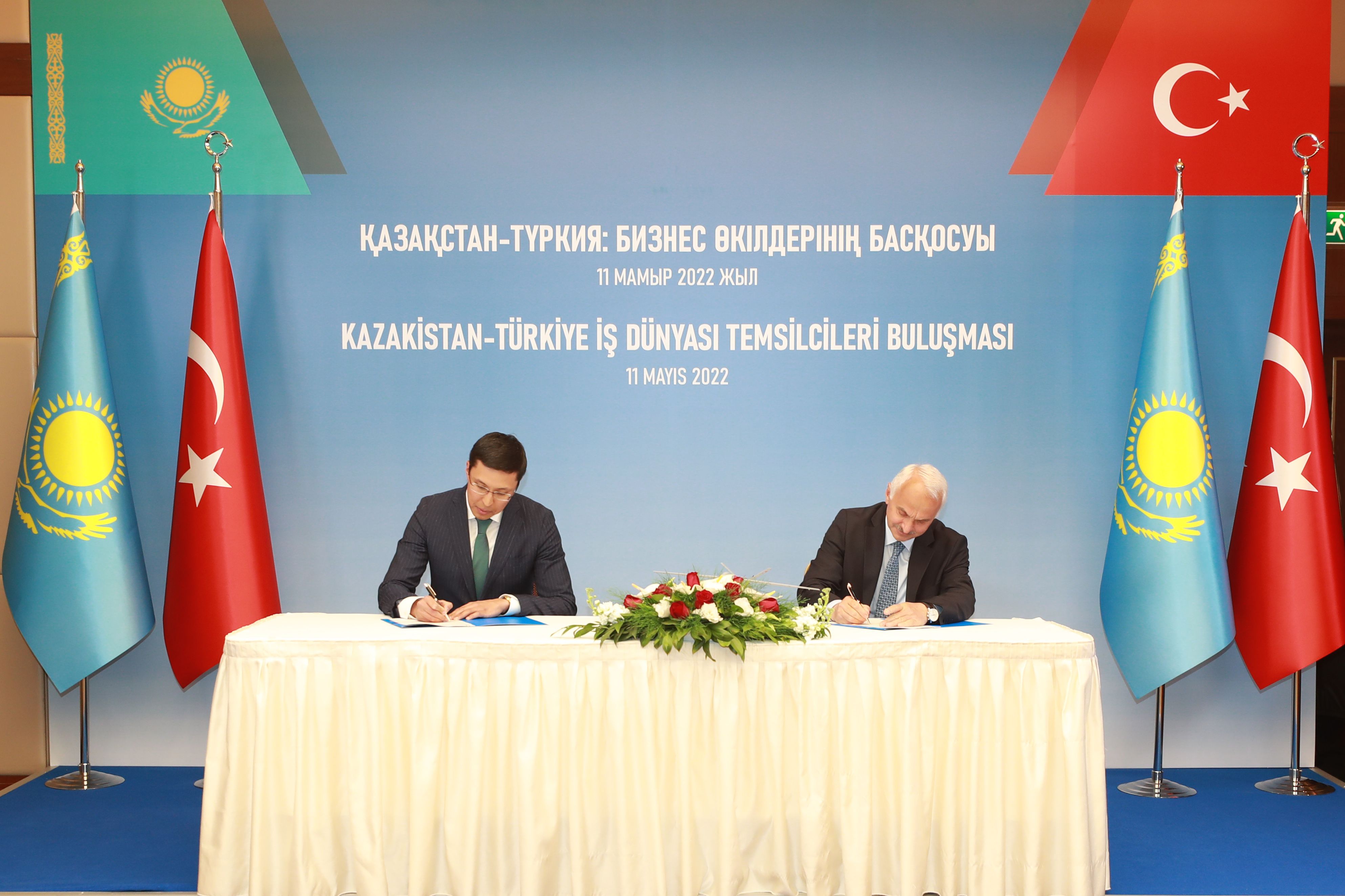 Kazakhstan to Suspend Export of Military Products for a Year