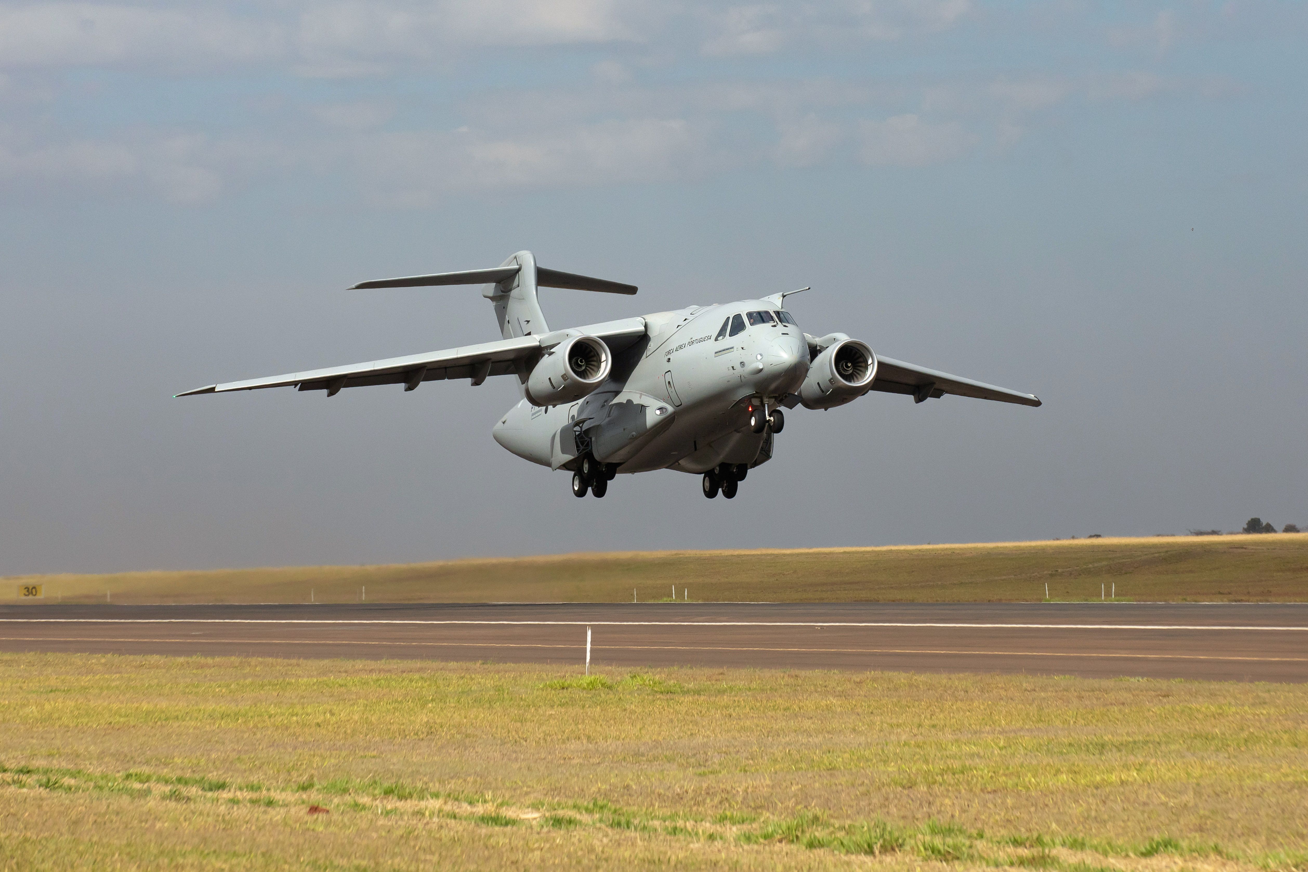 Embraer releases the first photos of the KC-390 for the Portuguese Air Force