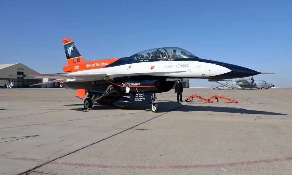 The X-62 VISTA completed its first flight for autonomous teaming tests