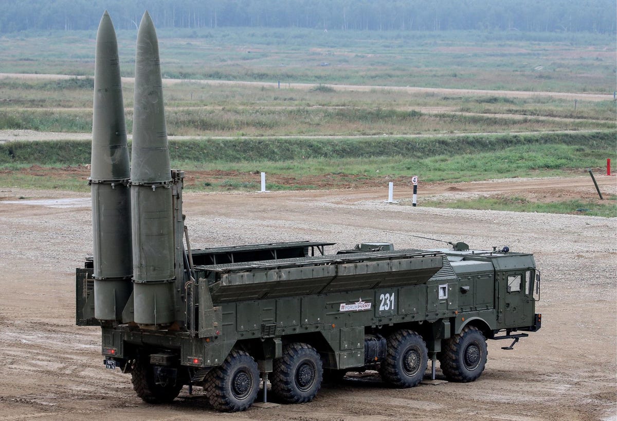Russia Deploys S-400 and Iskander Ballistic missiles in Belarus