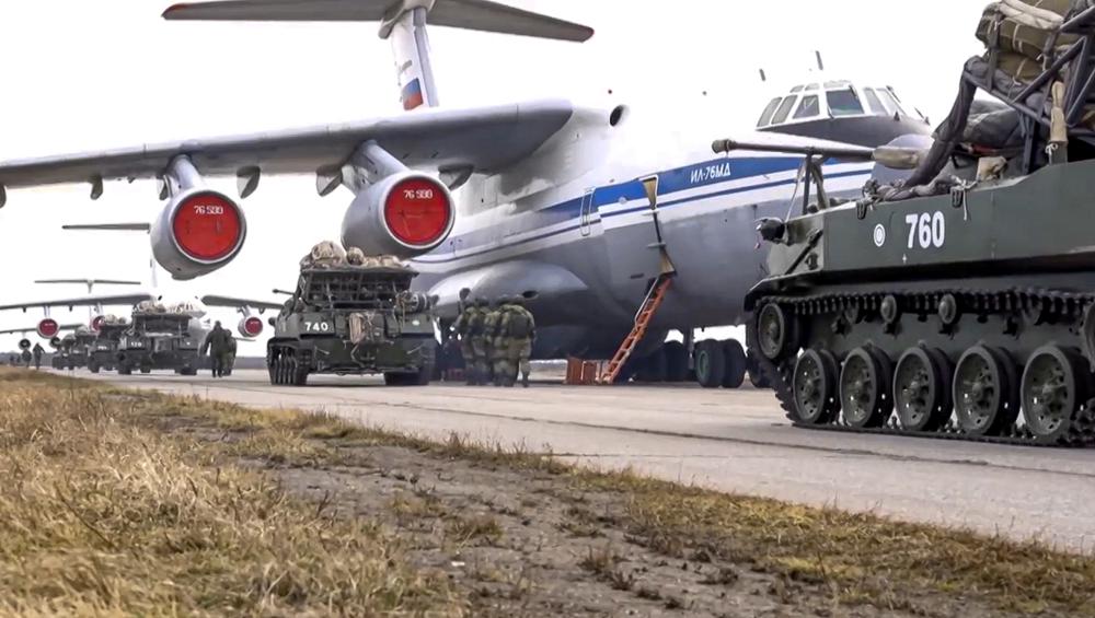 Russia Orders Troops Back After Massive Drills in Crimea