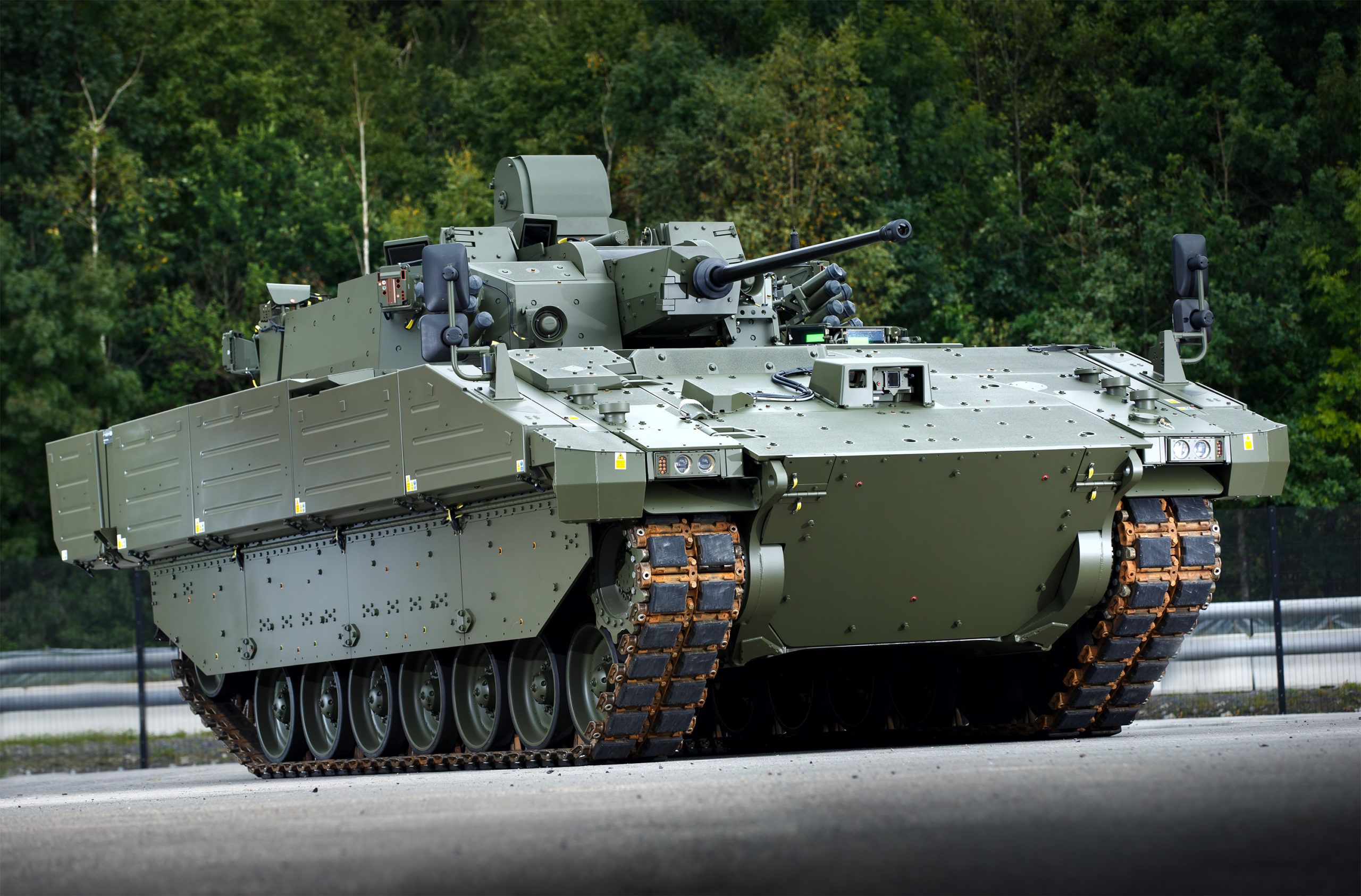 Ajax IFV Turns Corner