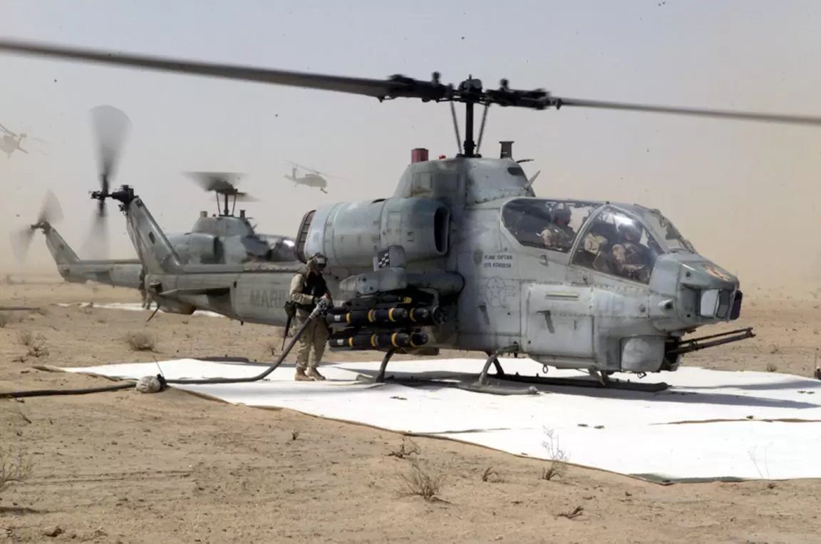 marine corps AH-1W Helicopter.jpg