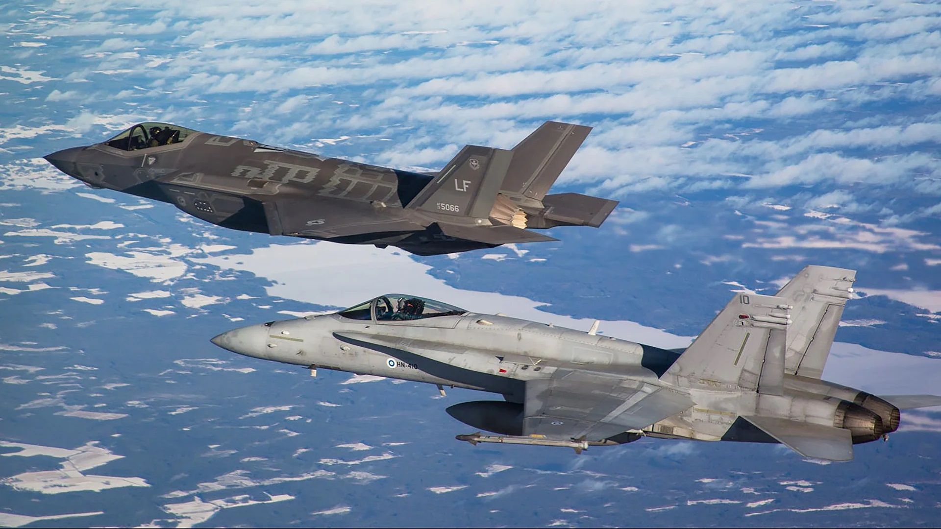 f35finland-f18-Hornet.jpg