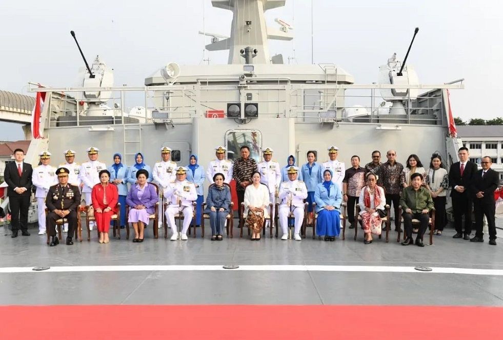 KRI Bung Karno 369 TurDef.jpg