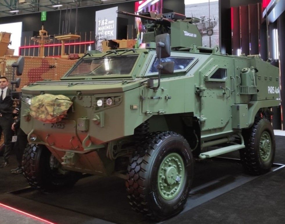 FNSS pars 4x4 turdef 981X772.jpg