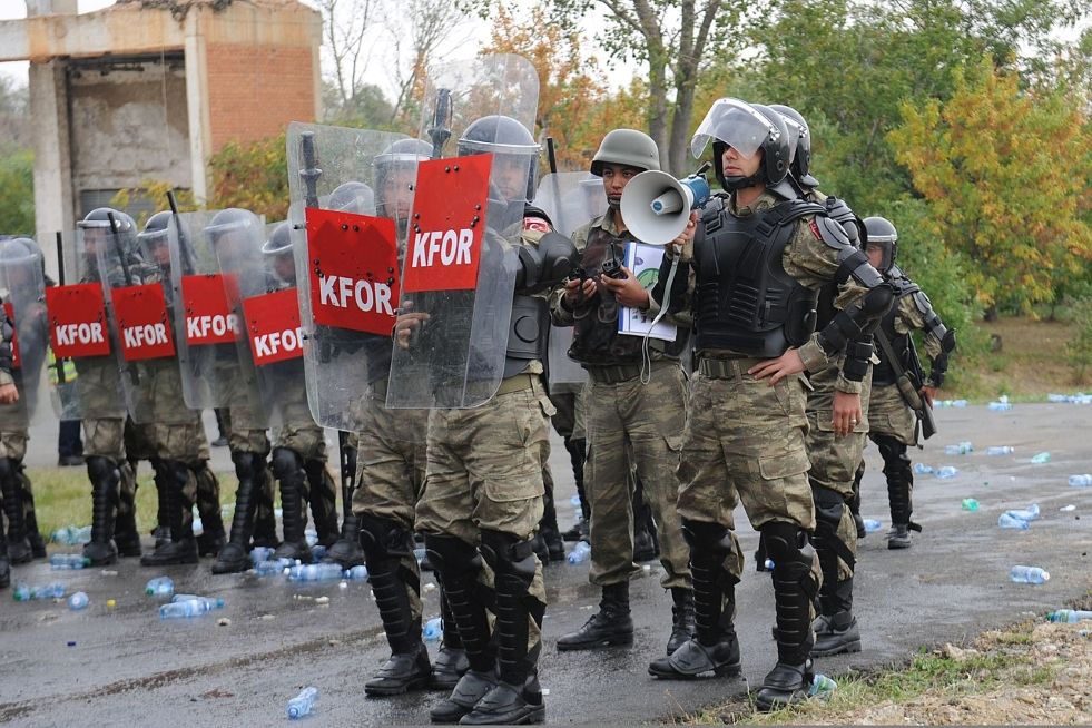 Nato Turkish_KFOR_soldiers TurDef.jpg