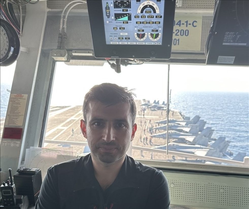 Selcuk bayraktar CVN 78 island TurDef.jpg
