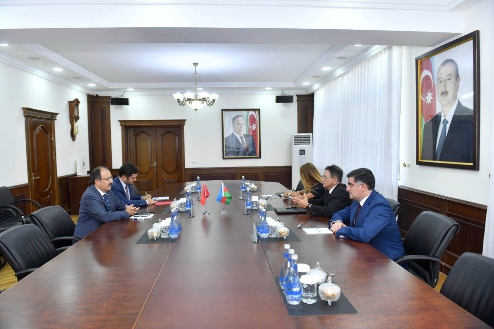 Bağcı and T&uuml;rk&ouml;z.jpg