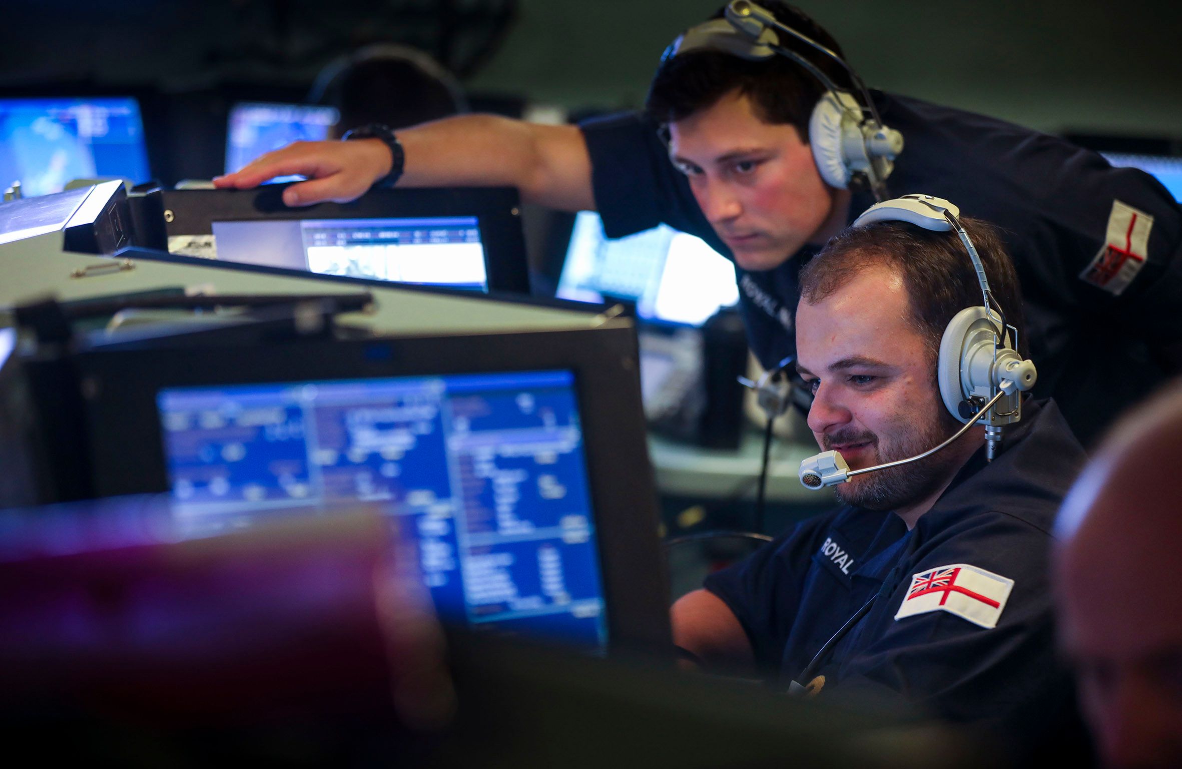HMS Dragon Testfires its Sea Viper