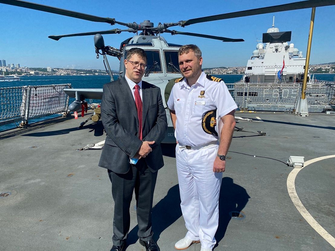 HMS Defender Hosted UK Industry Day in Istanbul