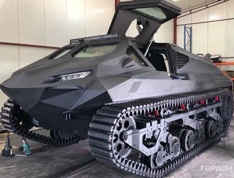 Ukraine Exhibits a Hybrid Solution in The UAE